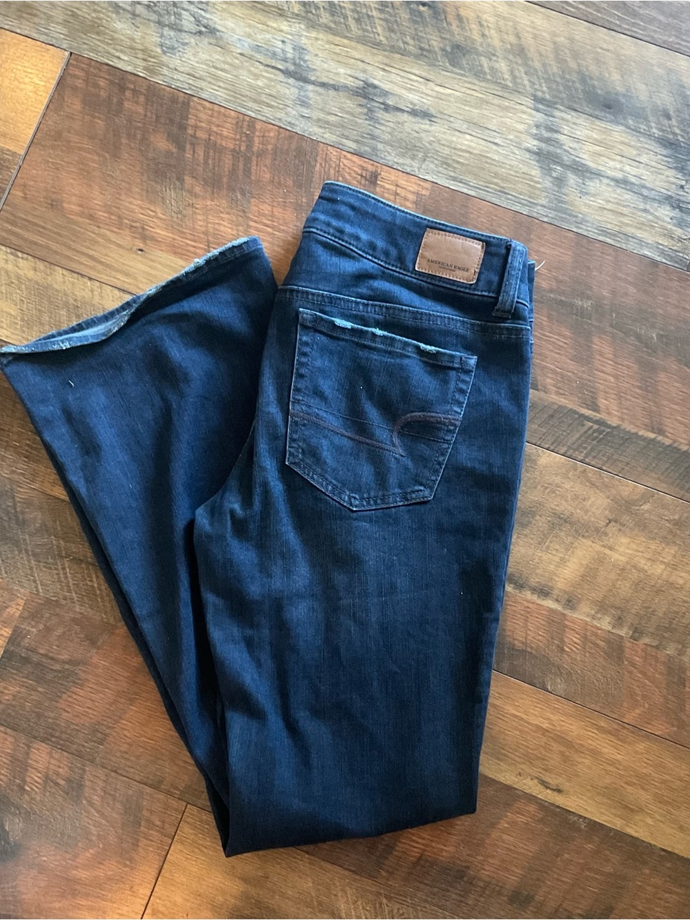 American Eagle Artist Flare Jeans 8 Short